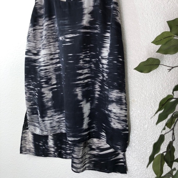 BCBGMaxazria Silky Tank top - Picture 2 of 7